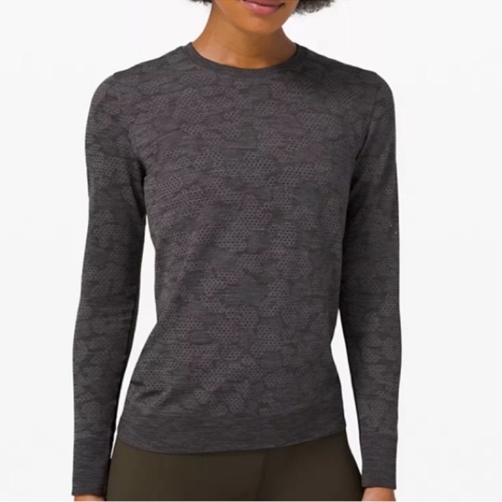 Lululemon Breeze By relaxed Sz 8 Polar Spots